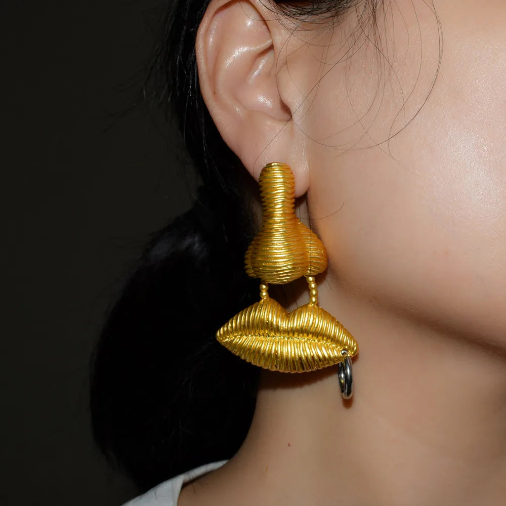 Baroque Style Exaggerated Lips Design Dangle Earrings For Women Jewelry Vintage Ethnic Statement Earrings Accessories
