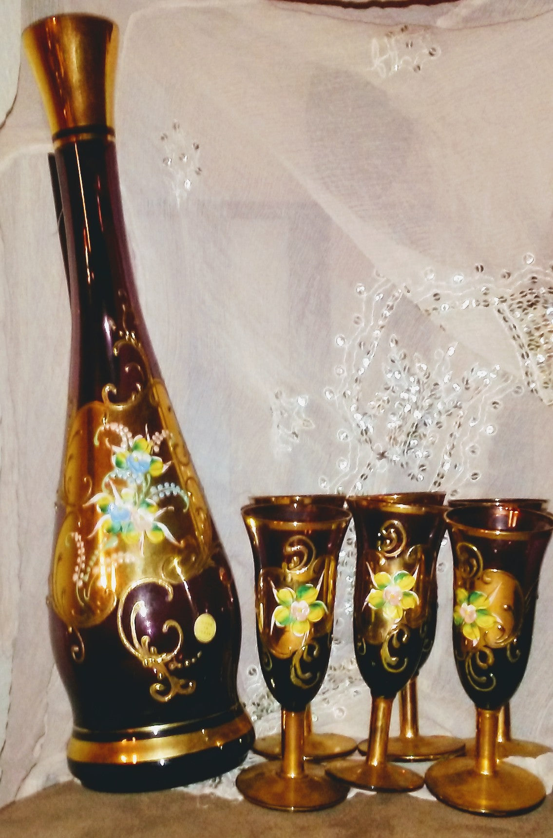 Chicb stylish decorative status wine set - cavamart.com