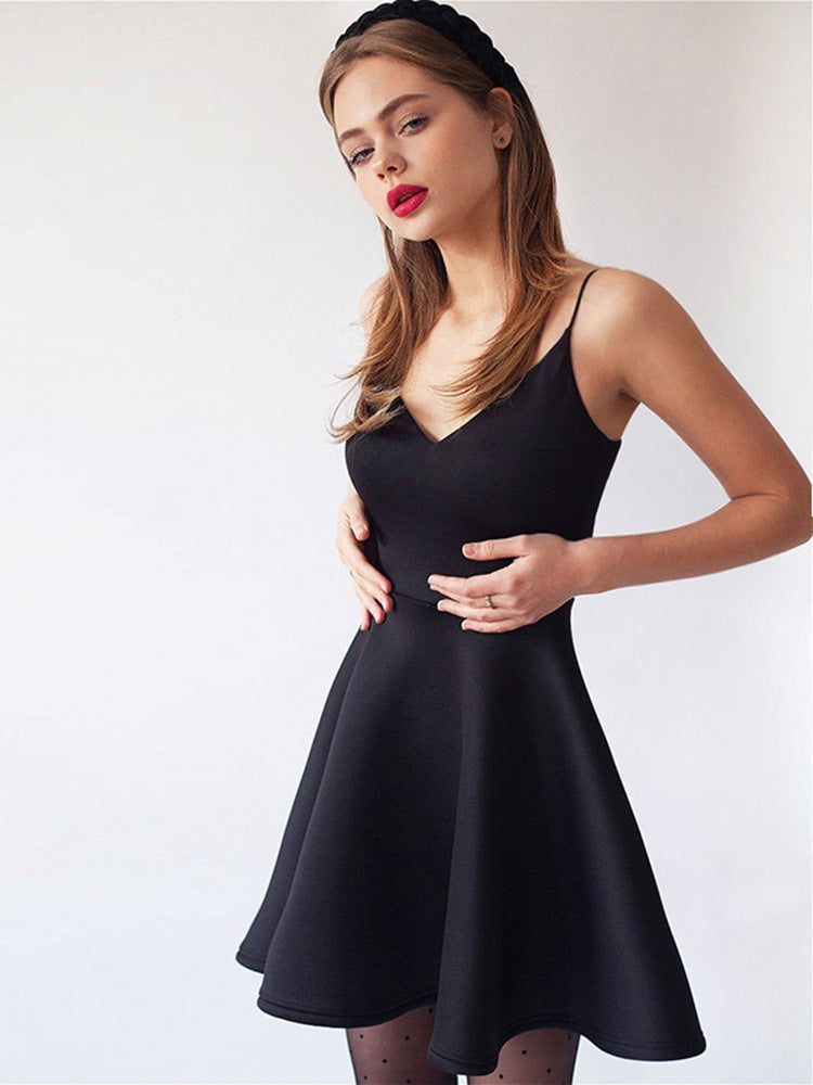 New Products Solid Color Black And White Mid-waist Temperament Commuter Sling Short Skirt