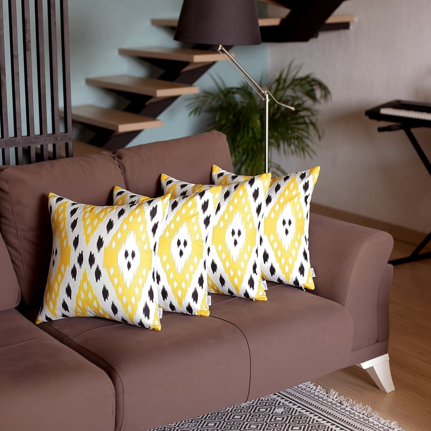 Ikat Set of 4 Square 18’’x18’’ Bohemian Throw Pillows