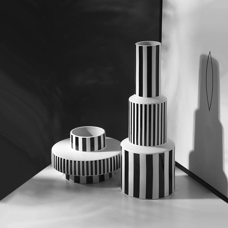 Minimalist Black And White Geometry Striped Ceramic Vase Decoration