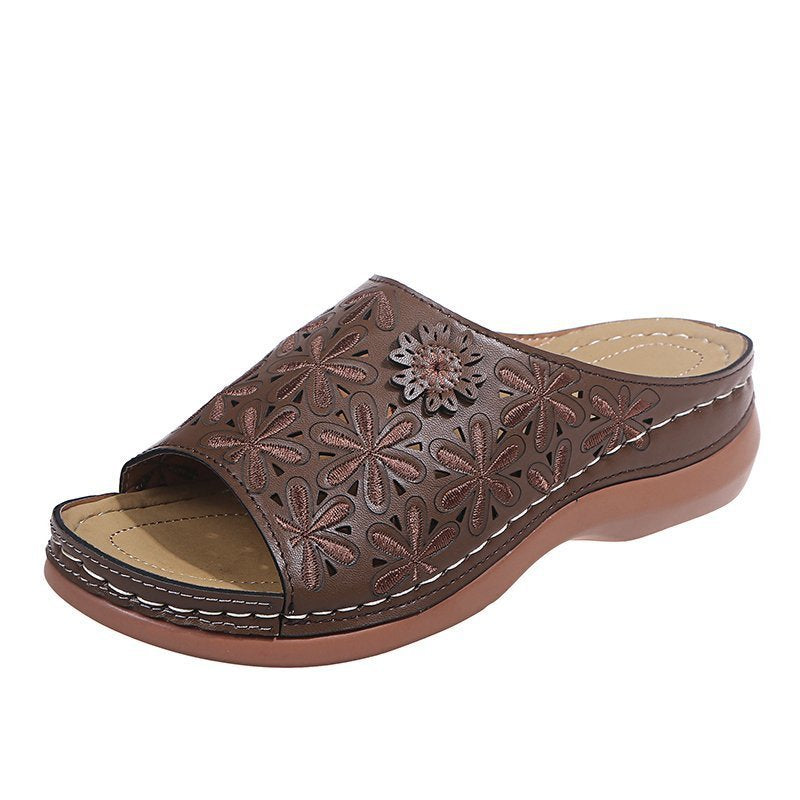 Retro Slippers Women Hollow Floral Shoes Outdoor Summer Sandals