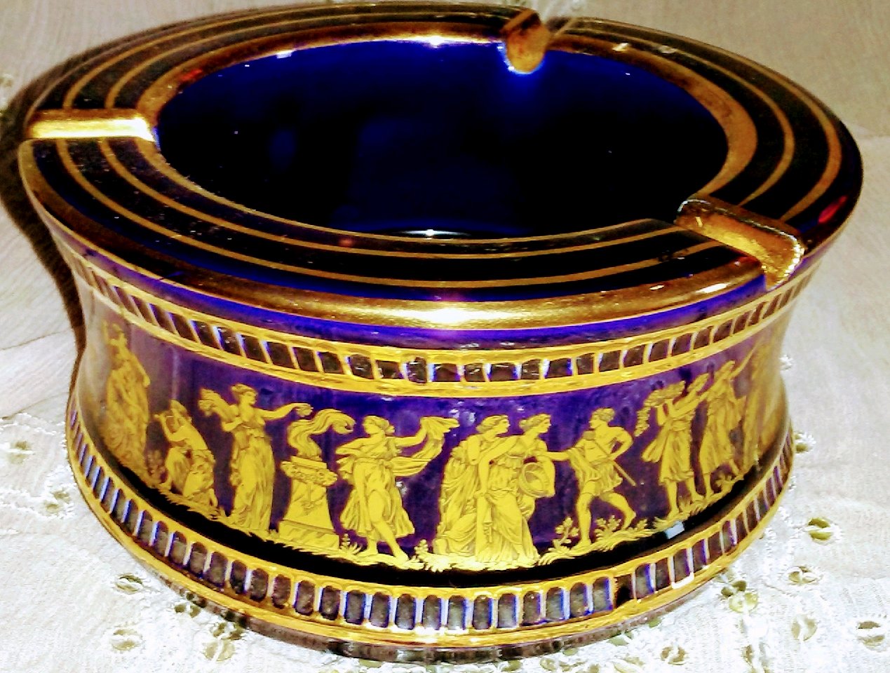 Chicb golden Greece ash tray - cavamart.com