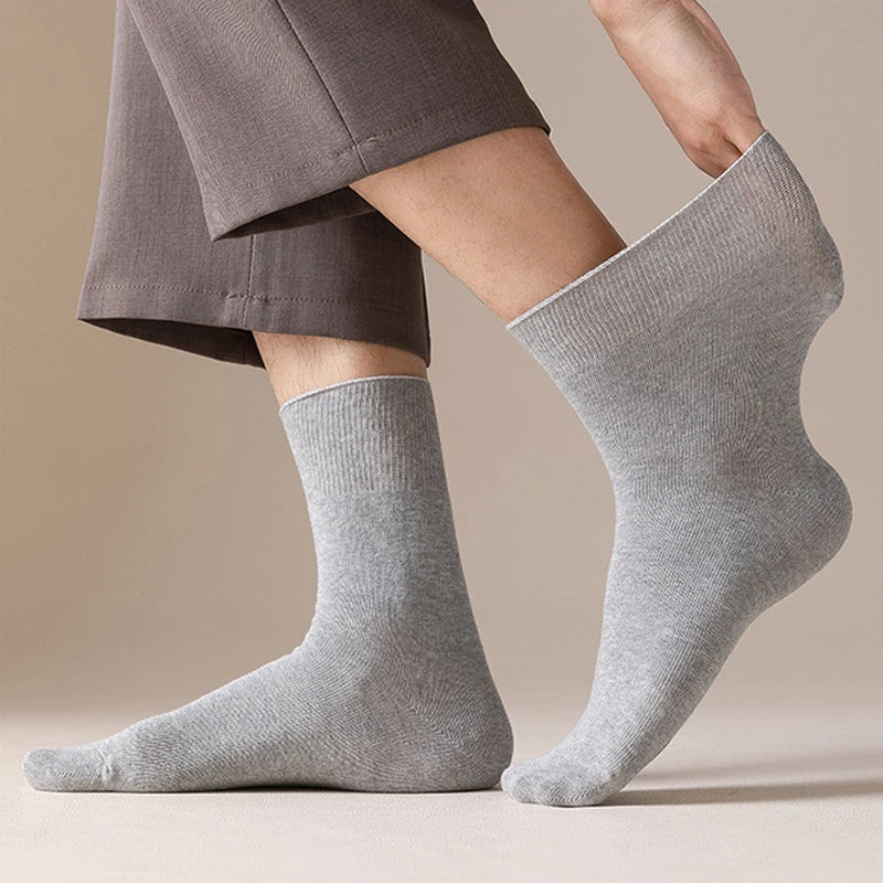 Pure cotton socks with loose cuffs for men and women