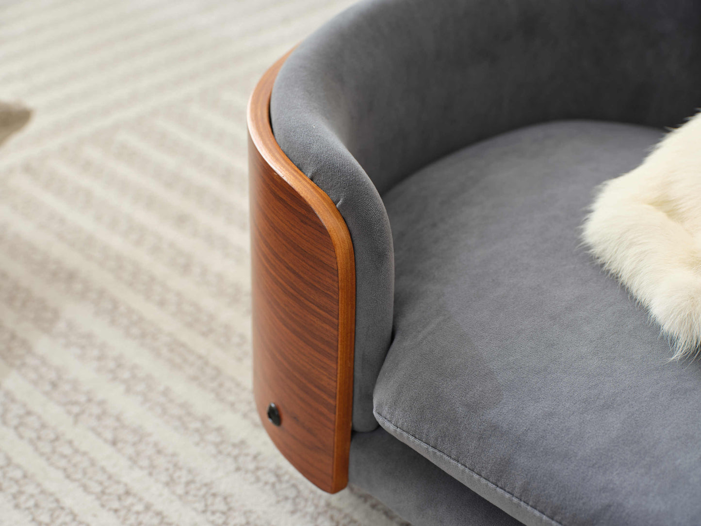 Scandinavian Style Elevated Dog Bed Pet Sofa with Solid Wood Legs and