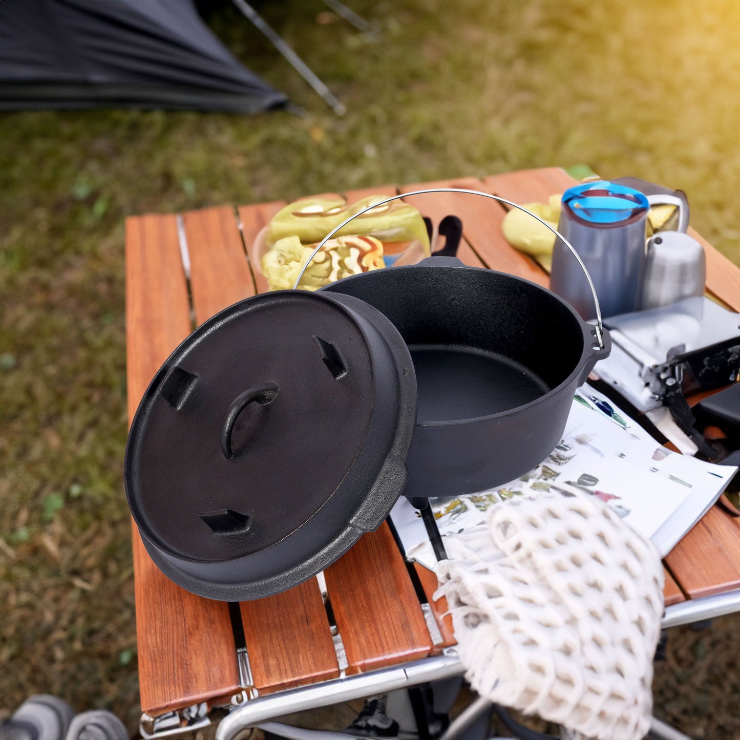 ast iron Dutch oven with lid, outdoor camping deep pot, used for camping, cooking, barbecue and leg rest, 8 Quart
