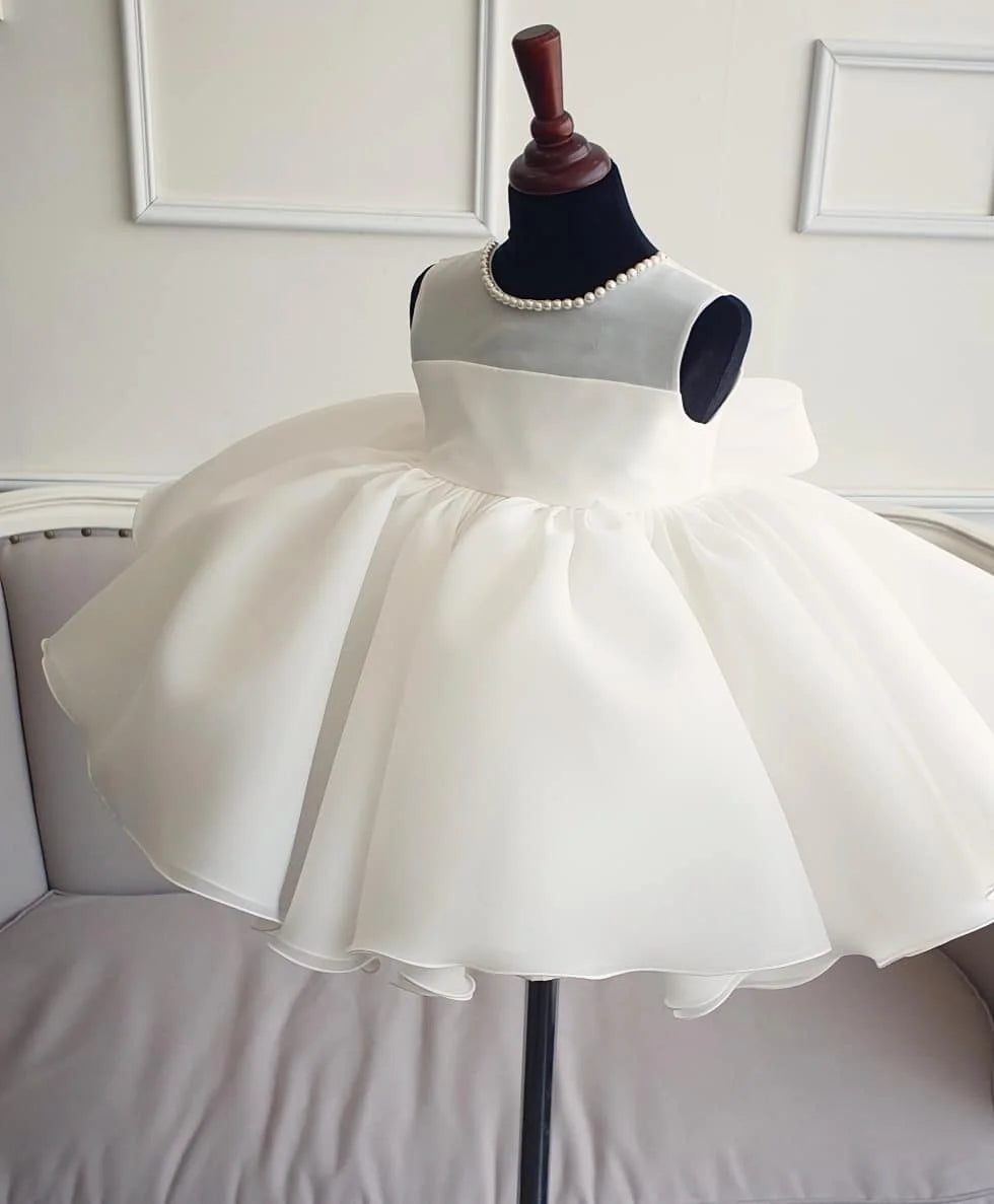 H24be08452f7e496ea5db3efd3f127becn