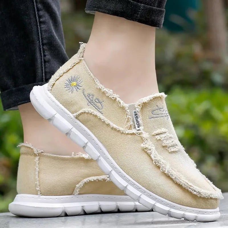 Raw Edge Round Toe Embroidery Flat Slip-Ons
